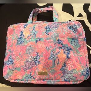 Lilly Pulitzer Toiketry kit -large